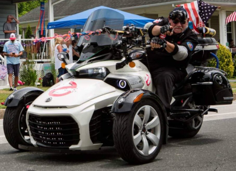 arbutus parade centered.jpg