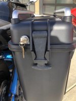 10 Close-up Bag Closure System.jpg