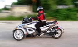 Cindy on Tri-Yo Silver (Medium).jpg