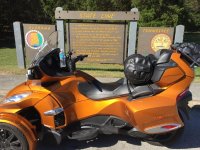 2015-10-07 10 Josephine at the State Line.jpg