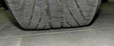 Rear tire wear bars close up 3.jpg