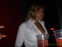 kitty & liz @ miranda lambert 11-6-07 031.jpg