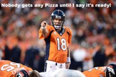 Manning piza.jpg