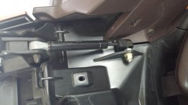 trunk lid strut.jpg