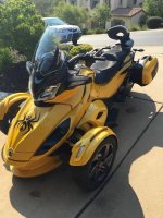 2013 Spyder ST-SE5 yellow bags & backrest 4.jpg