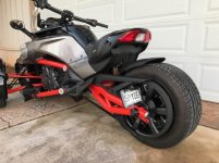 spyder con ruota in vista.jpg