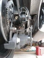 rear caliper bolt rar shot 2.jpg