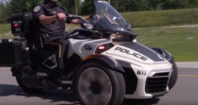 can-am-shows-the-spyder-f3-p-police-cruiser-video-photo-gallery_2.jpg