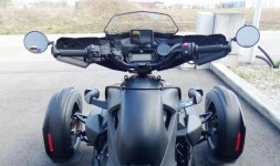 kleiner schild von hinten.jpg