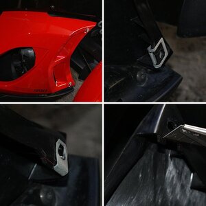 quarter turn screw to right side panel