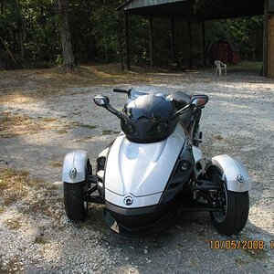 5 October 2008  Frank Ruiz and Clifford Kelly new Spyder 012