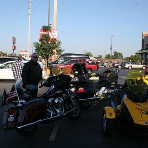 Menmyspyd with paul and don at IHOP