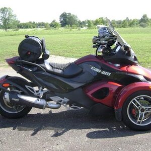 Side view of bike with my bikersfriend bag w/ backrest.