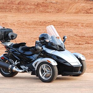 Returning from Arkansas Trip, notice my makeshift luggage rack on the backrest, I think eventually the "Touring" model Spyder will feature this option