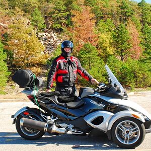 Arkansas Trip - 4 days, 800 miles in October 2008, the fall colors were beautiful along a ridge in the Ouachita Mtns.  Temp was 48 deg F., thus the sk