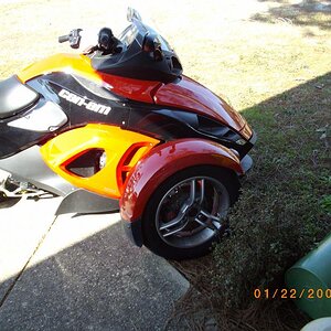 What is the REAL color of a "RED" spyder?