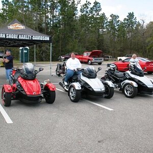 Kalavera, Littlebit and Sabunim5's Spyders