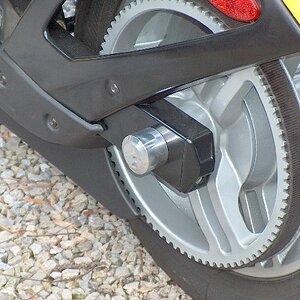 No Magic Neon Axle Caps