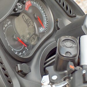 Powerlets, one unswitched for battery charger, and one switched for accessories