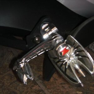 Widow peg right side