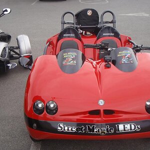 Ev & Pat No Magic Neon Reverse Trike (Sun Trike)