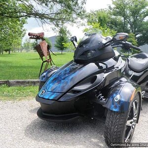 Blue flames on Spyder RS