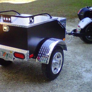 Spyder and Trailer 11 2010 025