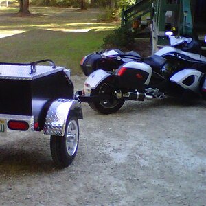 Spyder and Trailer 11 2010 026