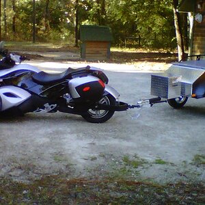 Spyder and Trailer 11 2010 028