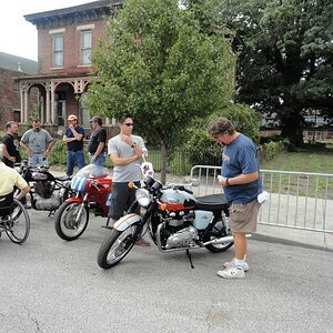 Bonnie at Ralley on the River Sunday Bike Show
