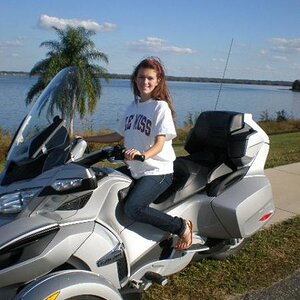 2010-11-25-Grand daughter Meagan on Lake Harris, Howey-in-the-Hills, Fl.