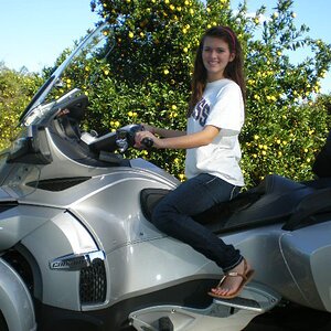 2010-11-25-Grand daughter Meagan in Orange groves of Howey-in-the-Hills, FL