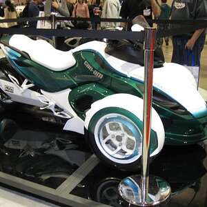 New Spyder Hybrid - side view