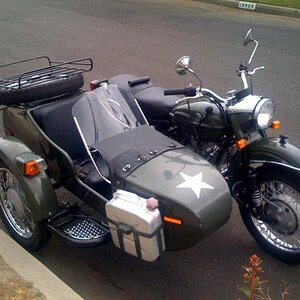Sold and bought the Can-Am
2000/2003 Ural.
This was a fun ride. It got me ready for the Spyder!