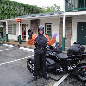 Leaving Eureka Springs.  Under gloves...