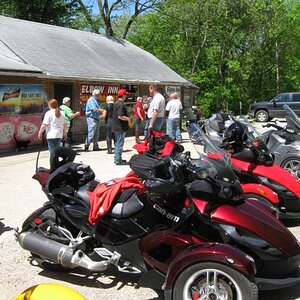 The Elbow Inn on the Piney River