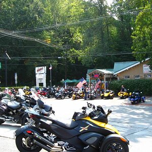 Spyder gathering spot in Gatlinberg