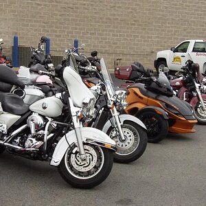 Only Spyder in a group of about 250 bikers