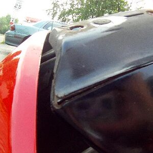 Crack right side fender off