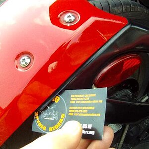 Crack right side w card