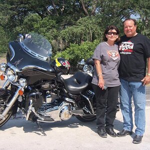 Gill & Glenda with their ultra classic