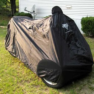 Wife's Spyder Covered