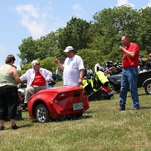 ThreeFeet was our fabulous ride leader during Spyderfest in Cuba, MO, it was fun to see her again.