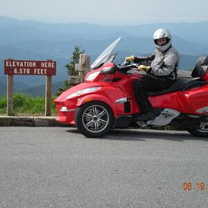 Mt. Mitchell, ND
Top of the world, Ma!