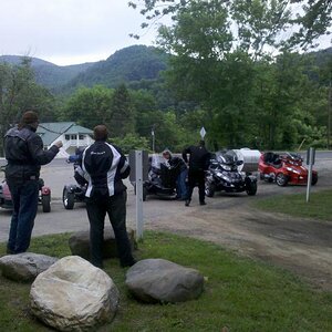 The gang at our "rest-stop" on way to Maggie Valley