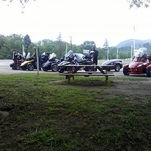 The gang at our "rest-stop" on way to Maggie Valley