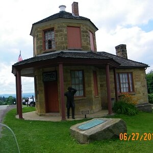 2011 06 27 Tollhouse (1895) in Addison PA