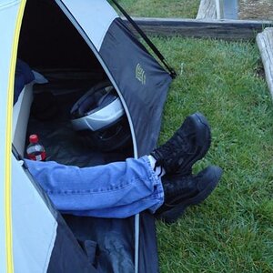 Here's the feet! Taking it easy studying the route to take!