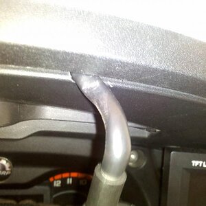 Garmin Power cable mounted into lip of Dash Top