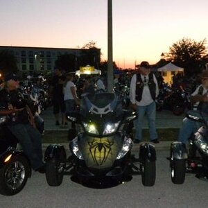 Quaker Steak and Lube Bike night Clearwater 1